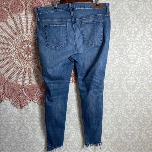 Madewell 10” High Rose Drop Step Hem Skinny Jeans - Picture 3 of 6